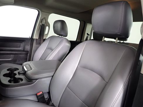 Used 2017 RAM 2500 Tradesman w/ Chrome Appearance Group AWD/4WD image 30