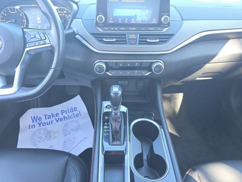 Used 2024 Nissan Altima 2.5 SR image 11