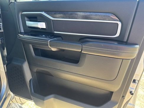Used 2024 RAM 2500 Big Horn image 27
