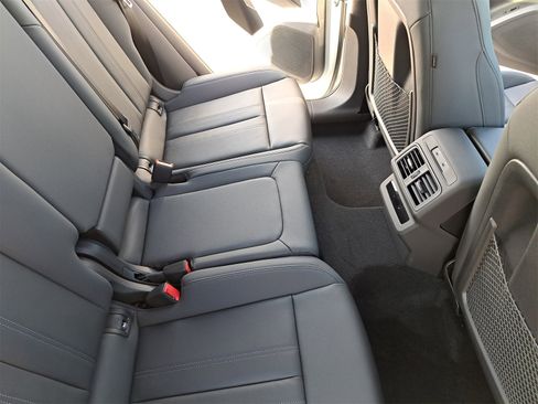 New 2025 Audi Q5 Premium Plus image 11