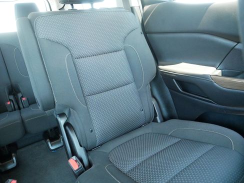 Used 2023 GMC Acadia SLE w/ Driver Convenience Package AWD/4WD image 14