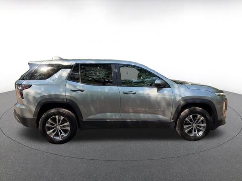 Used 2025 Chevrolet Equinox LT image 16