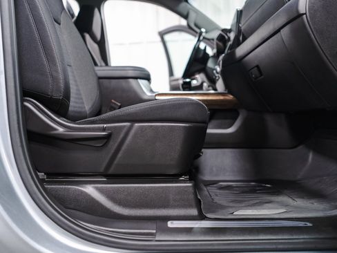 Used 2023 GMC Sierra 1500 Elevation w/ Preferred Package image 33