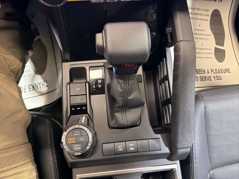 Used 2026 Toyota 4Runner 4WD image 30