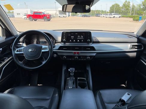 Used 2020 Kia Telluride LX FWD image 13