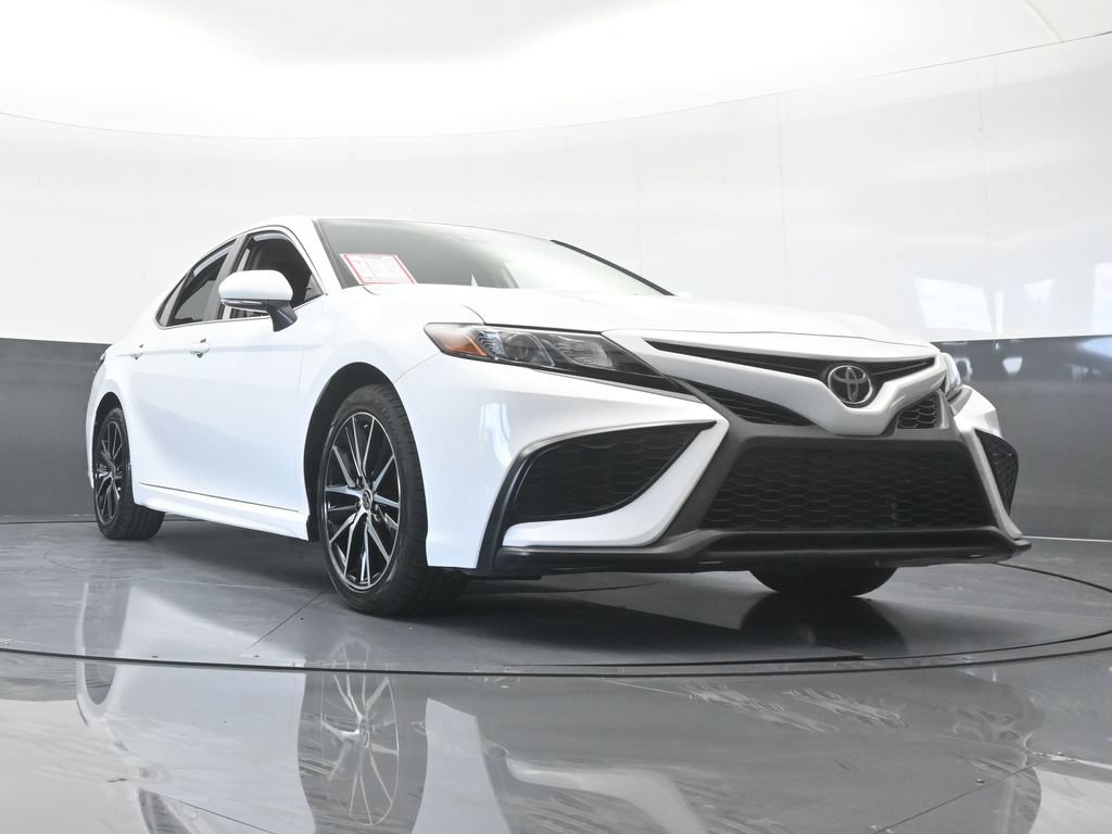 Used 2022 Toyota Camry SE w/ Convenience Package FWD image 63