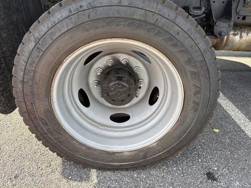 Certified 2021 Ford F550 4x4 Regular Cab Super Duty image 34