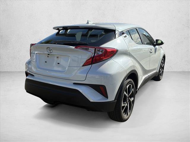 Used 2019 Toyota C-HR XLE FWD image 5