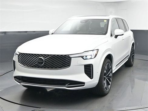 New 2026 Volvo XC90 B6 Ultra image 3