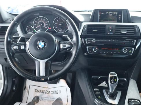 Used 2017 BMW 330i xDrive Sedan AWD/4WD image 17