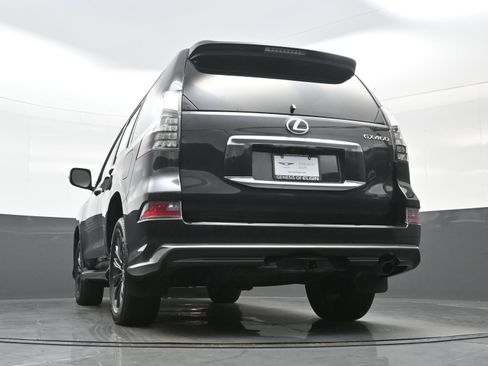 Used 2023 Lexus GX 460 Premium image 32