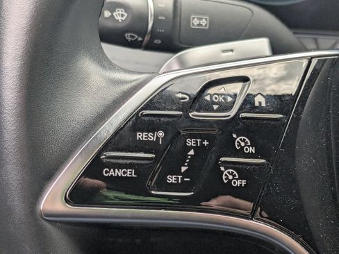 Used 2023 Mercedes-Benz E 350 Sedan w/ Premium Package image 13