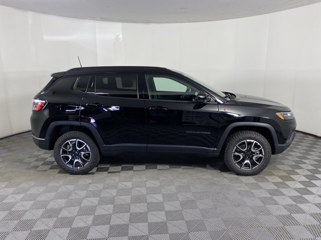 New 2026 Jeep Compass Trailhawk AWD/4WD image 6