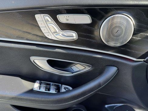 Used 2022 Mercedes-Benz E 350 4MATIC Sedan image 17