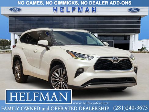 Used 2020 Toyota Highlander Platinum FWD image 1