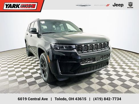 New 2026 Jeep Grand Cherokee L 4WD image 1