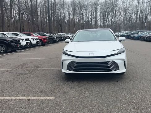 New 2026 Toyota Camry XLE AWD/4WD image 3