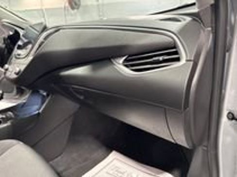 Used 2023 Chevrolet Malibu LS FWD image 32