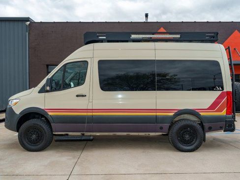 Used 2020 Mercedes-Benz Sprinter 2500 w/ Driver Convenience Package image 4