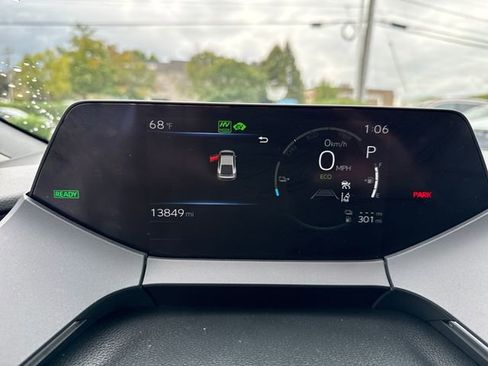 Used 2024 Toyota Prius Prime image 17