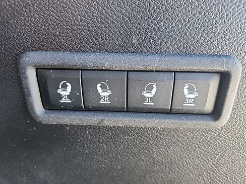 Used 2022 Jeep Wagoneer Series III image 21