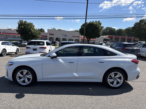 Used 2025 Audi A5 2.0T Premium w/ Convenience Package AWD/4WD image 5
