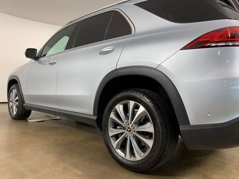 Used 2022 Mercedes-Benz GLE 350 4MATIC w/ Premium Package image 36