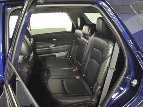 Used 2022 Nissan Pathfinder SL w/ SL Black Package AWD/4WD image 31