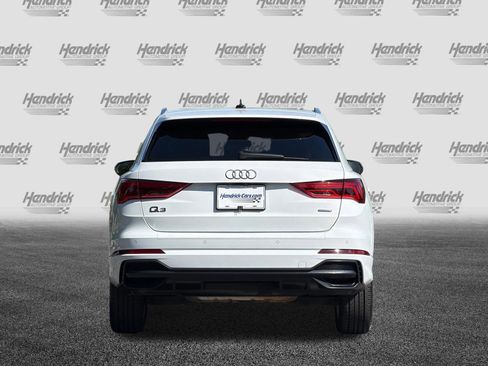 Used 2020 Audi Q3 2.0T Premium Plus w/ Premium Plus Package AWD/4WD image 6