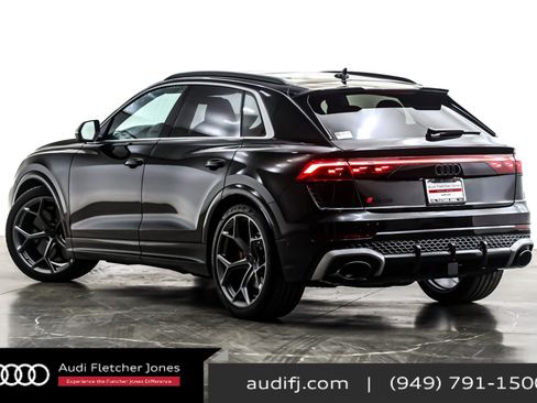 New 2026 Audi RS Q8 performance image 12