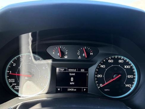 Used 2023 Chevrolet Equinox LS FWD image 16