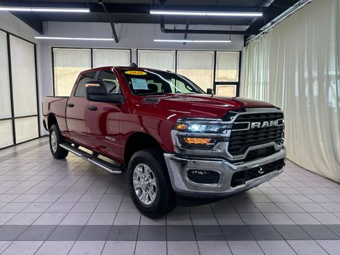 Used 2026 RAM 2500 Big Horn AWD/4WD image 2