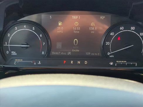 Used 2022 Lincoln Corsair AWD w/ Equipment Group 101A image 9