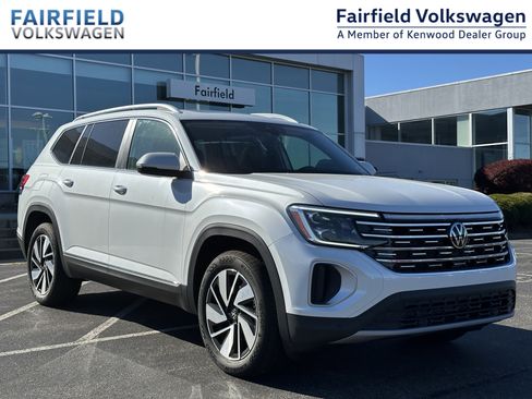 New 2026 Volkswagen Atlas SEL image 1