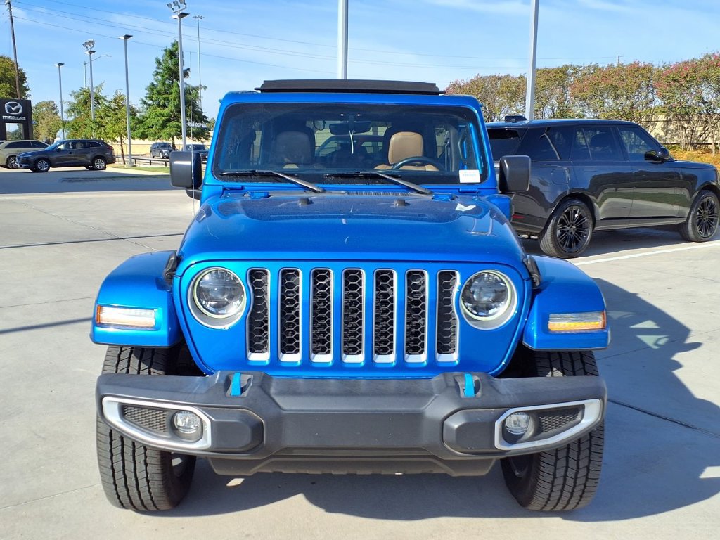 Used 2023 Jeep Wrangler Unlimited Sahara AWD/4WD image 8