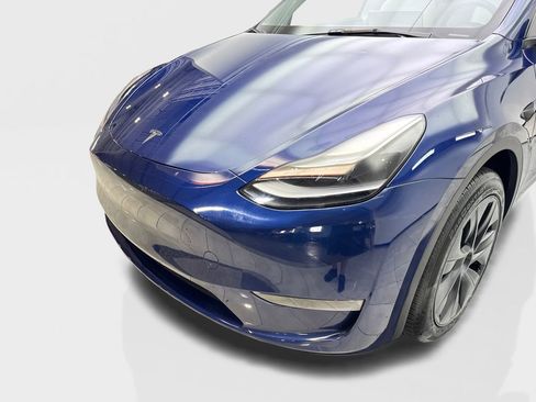 Used 2024 Tesla Model Y Long Range AWD/4WD image 16