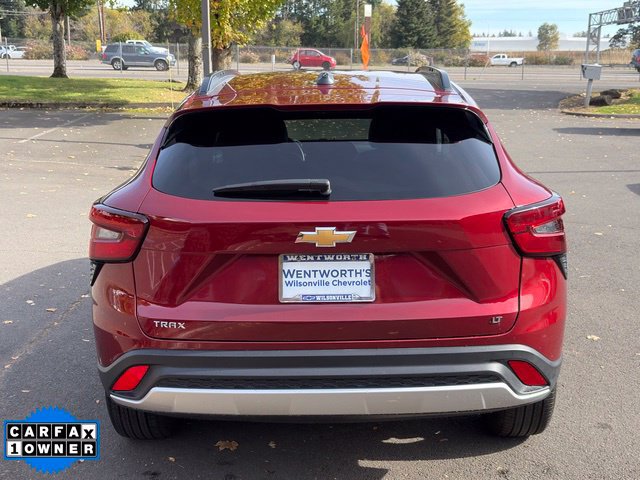 Used 2025 Chevrolet Trax LT w/ LT Convenience Package FWD image 6