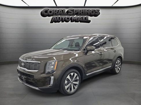 Used 2021 Kia Telluride EX w/ EX Premium Package FWD image 3