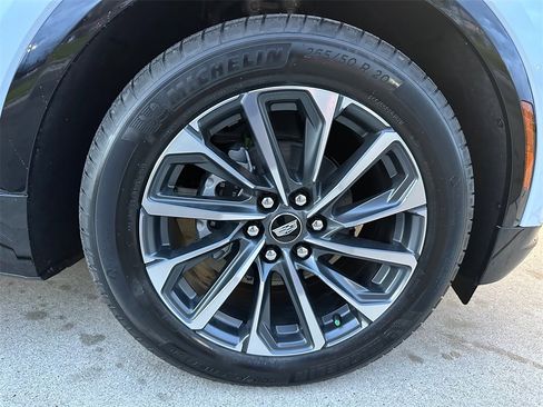 New 2026 Cadillac Lyriq Sport image 9