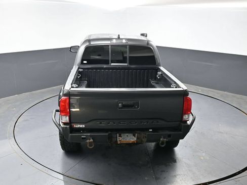 Used 2016 Toyota Tacoma TRD Sport w/ Towing Package AWD/4WD image 47