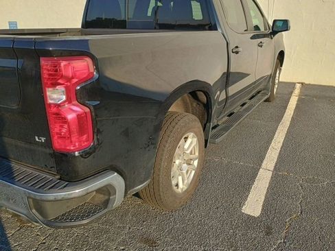 Certified 2024 Chevrolet Silverado 1500 LT w/ Z71 Off-Road Package AWD/4WD image 11