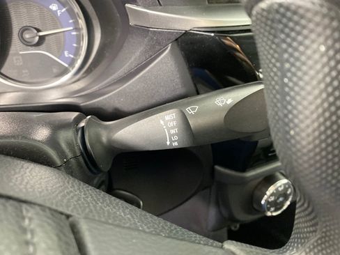 Used 2015 Toyota Corolla L image 16