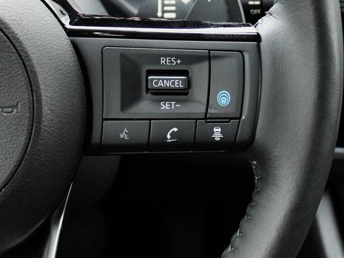 Certified 2022 Nissan Rogue SV w/ SV Premium Package image 33