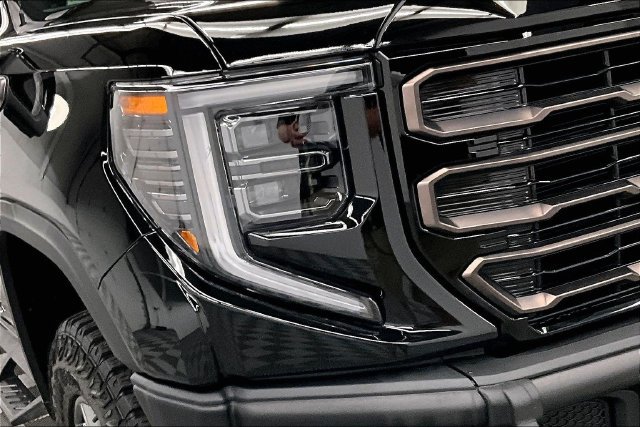 Used 2026 GMC Sierra 1500 AT4X AWD/4WD image 35