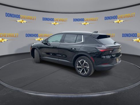 New 2026 Chevrolet Equinox EV LT image 9