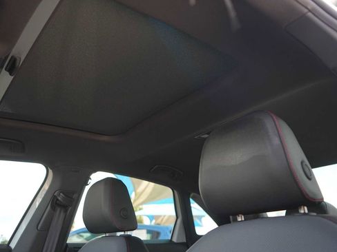 Used 2025 Volkswagen Jetta GLI Autobahn FWD image 26