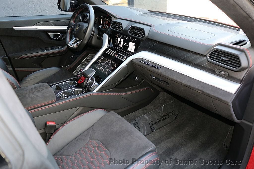 Used 2024 Lamborghini Urus S AWD/4WD image 29
