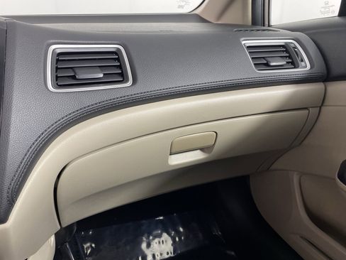 Used 2013 Honda Civic LX image 29
