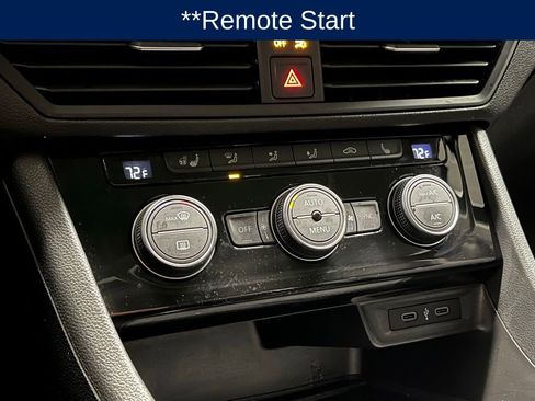 Used 2021 Volkswagen Jetta SEL image 10