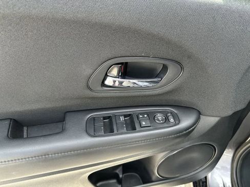 Used 2022 Honda HR-V Sport image 17